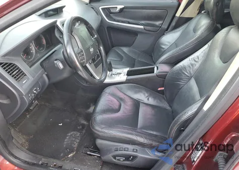 2010 Volvo Xc60 3.2 z USA, uszkodzony, nr VIN YV4982DL3A2062947